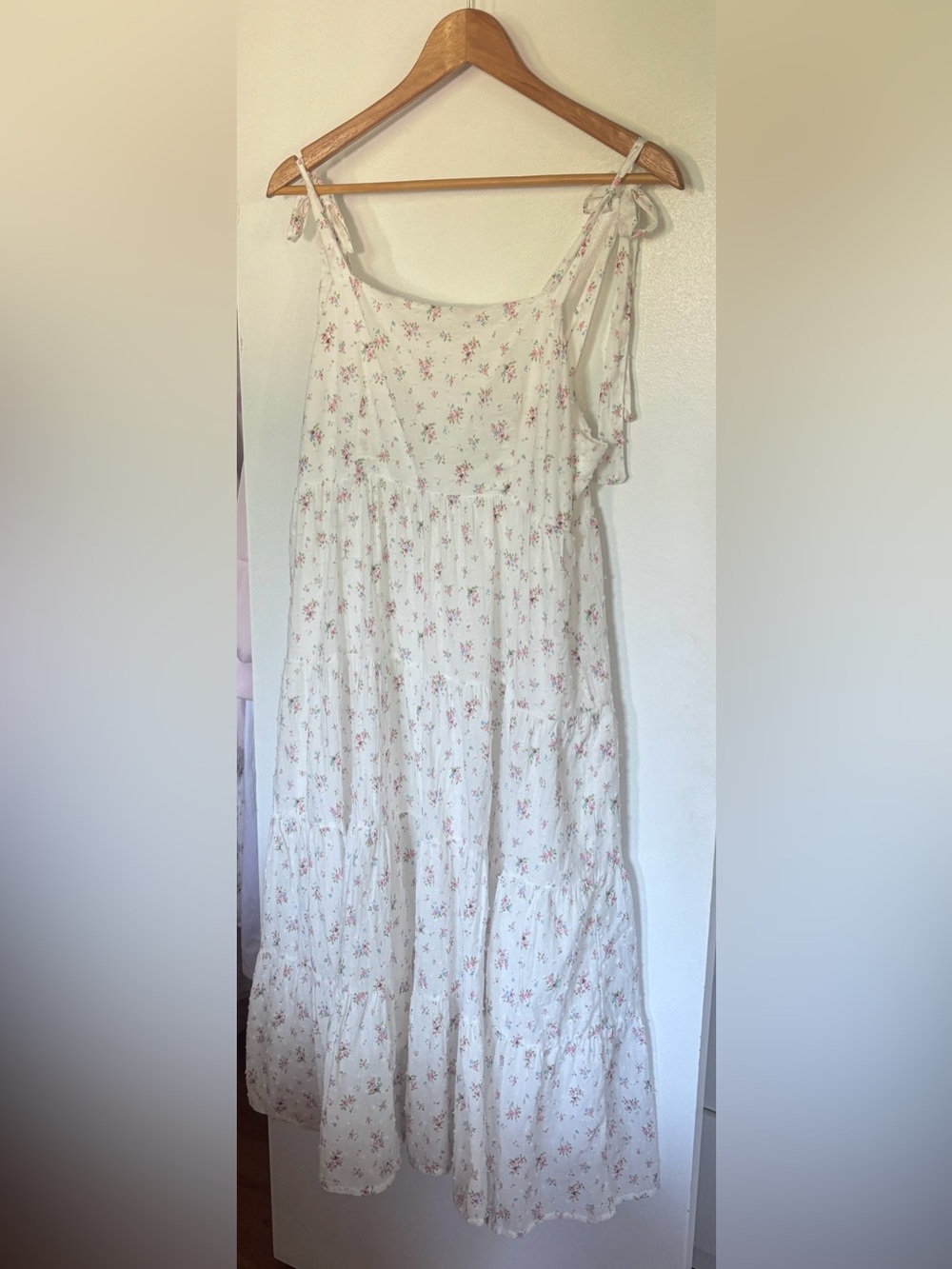 Storia White Floral Midi Cotton Swiss Dot Tiered Dress With Pink Accents - Picture 4 of 8